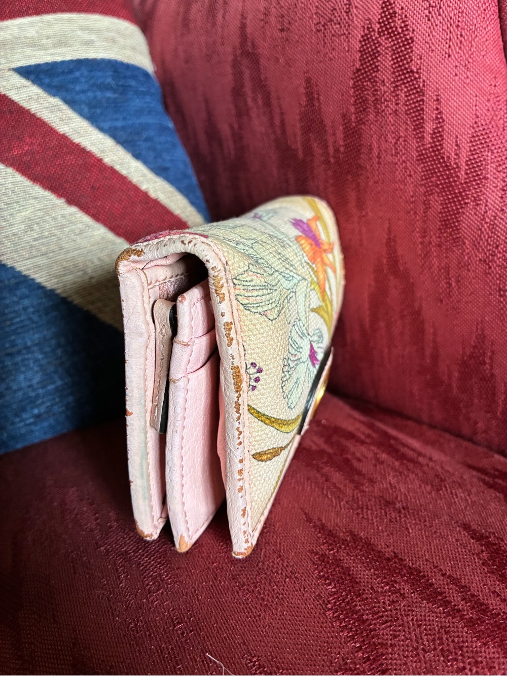 Gucci Floral GG Marmot Canvas Wallet in Pastel Pink and Multicolor - Picture 13 of 16